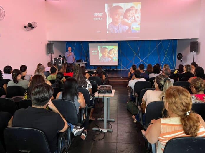 Servidores da Educação de Cabo Frio se preparam para início do ano letivo com cursos da Formação Continuada