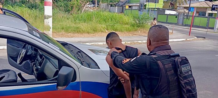 Homem é preso em São José do Imbassaí após abordagem policial