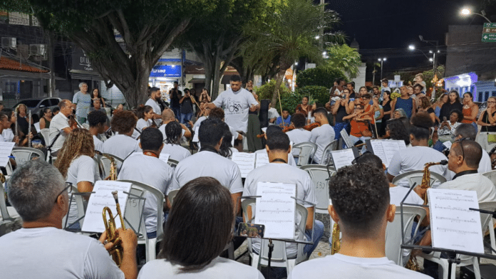 Orquestra Sons da Aldeia realiza ensaio aberto na Praça do Canhão