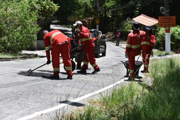 Prefeitura intensifica obras de recapeamento em Itaipuaçu