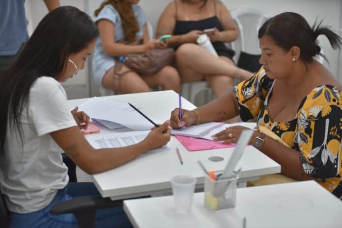 Secretaria de Juventude e Participação Popular recebe inscrições do Passaporte Universitário até quarta-feira (12/02)