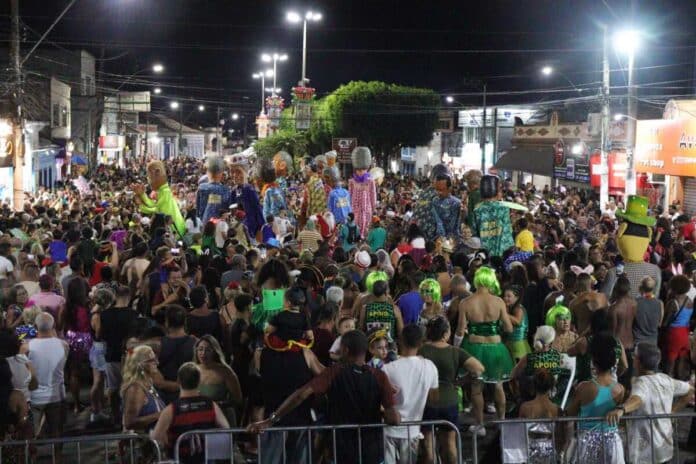 Carnaval Família é marcado por alegria, tradição e folia para todas as idades em São Pedro da Aldeia