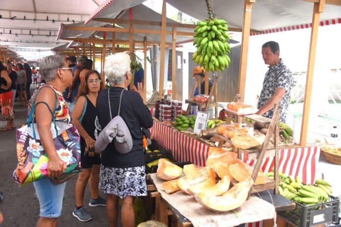 Feira da Agricultura Familiar movimenta a Praça Agroecológica em Araçatiba