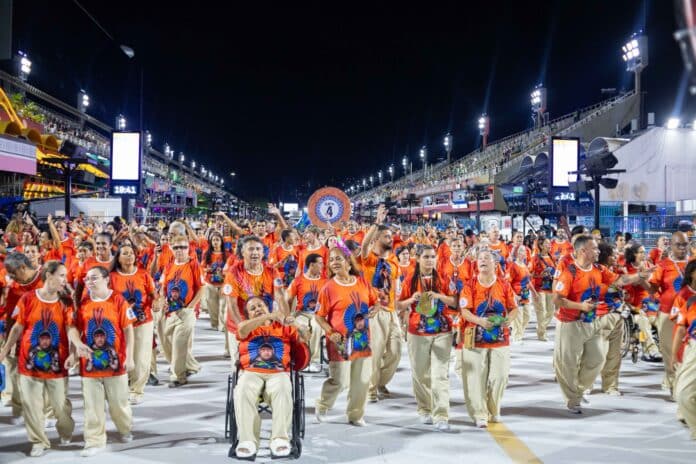 Maricá leva inclusão e respeito para o Desfile das Campeãs na Marquês de Sapucaí